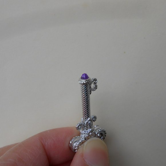 Judith Ripka Sterling Silver Key Pendant with Amethyst Tip EUC - Picture 4 of 6